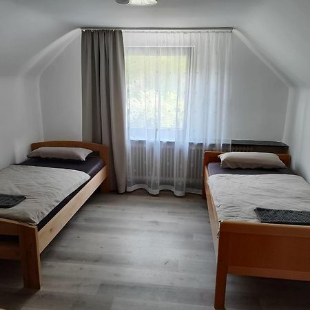 Apartments Zum Stillen Winkel Niederbreitbach Exterior foto